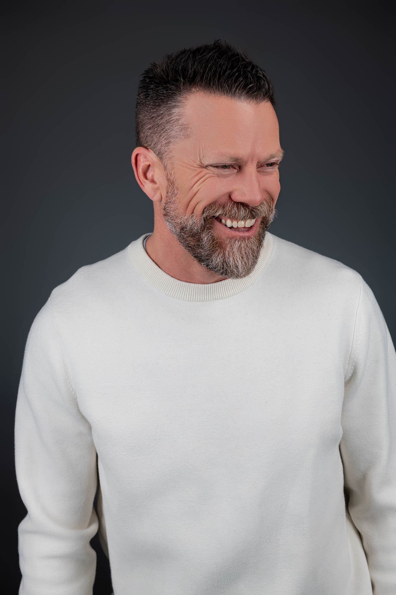 Ryan Hartt 20250242-Edit-retouched background